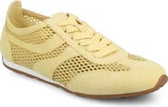 Journee Collection Chasse Sneaker