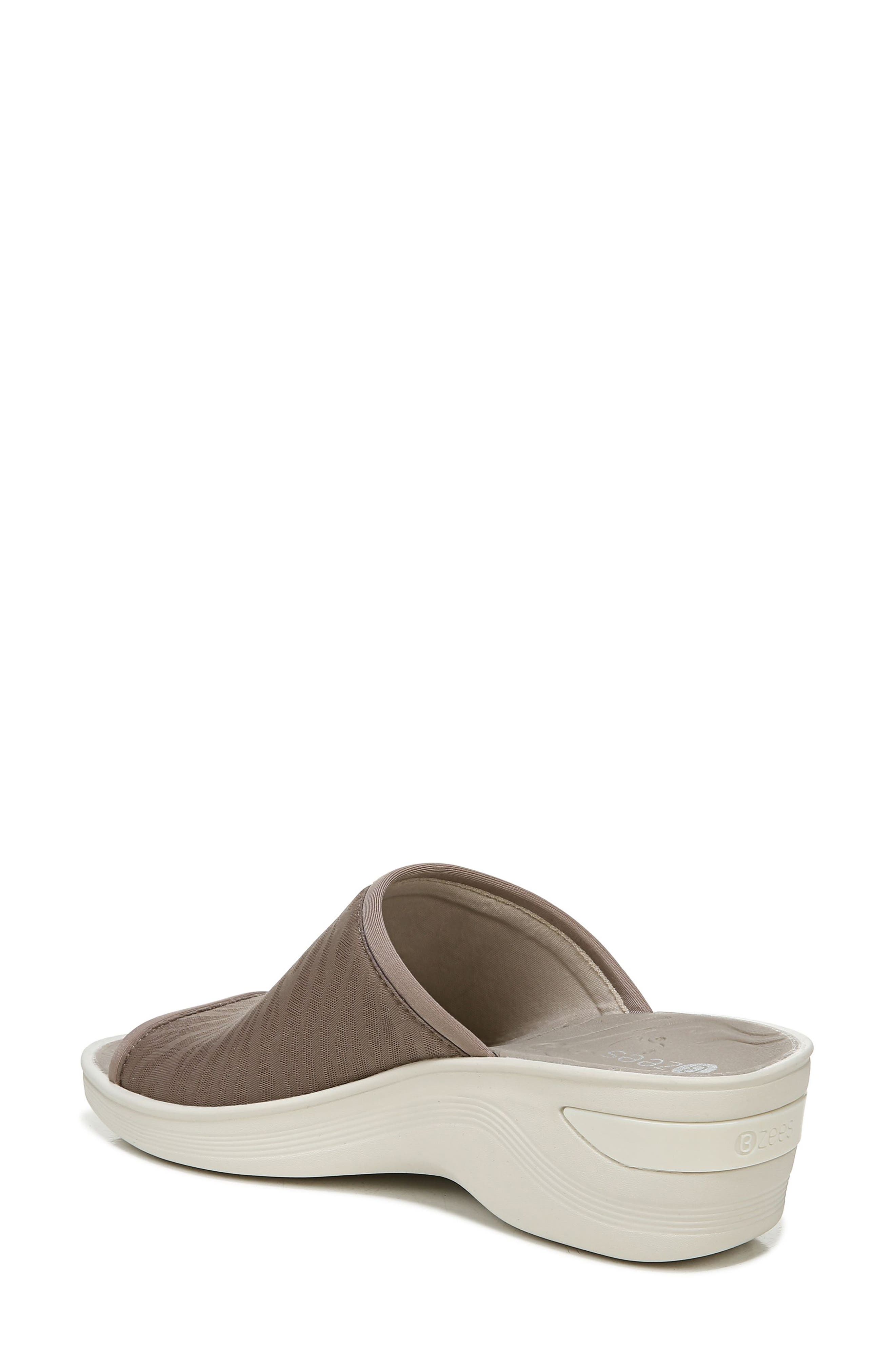 BZees Deluxe Sandal, Alternate, color, Taupe