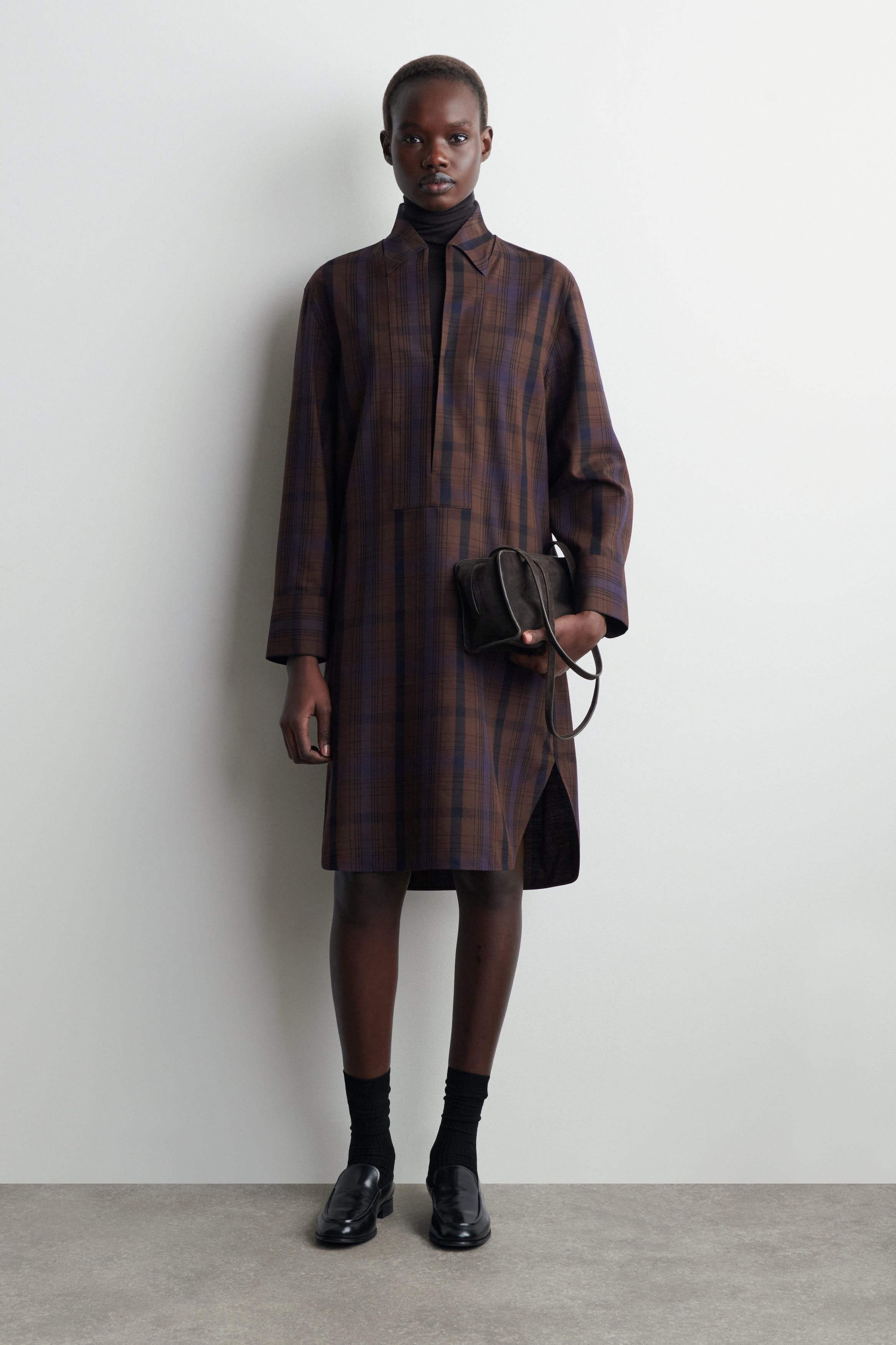 selected BROWN / CHECKED