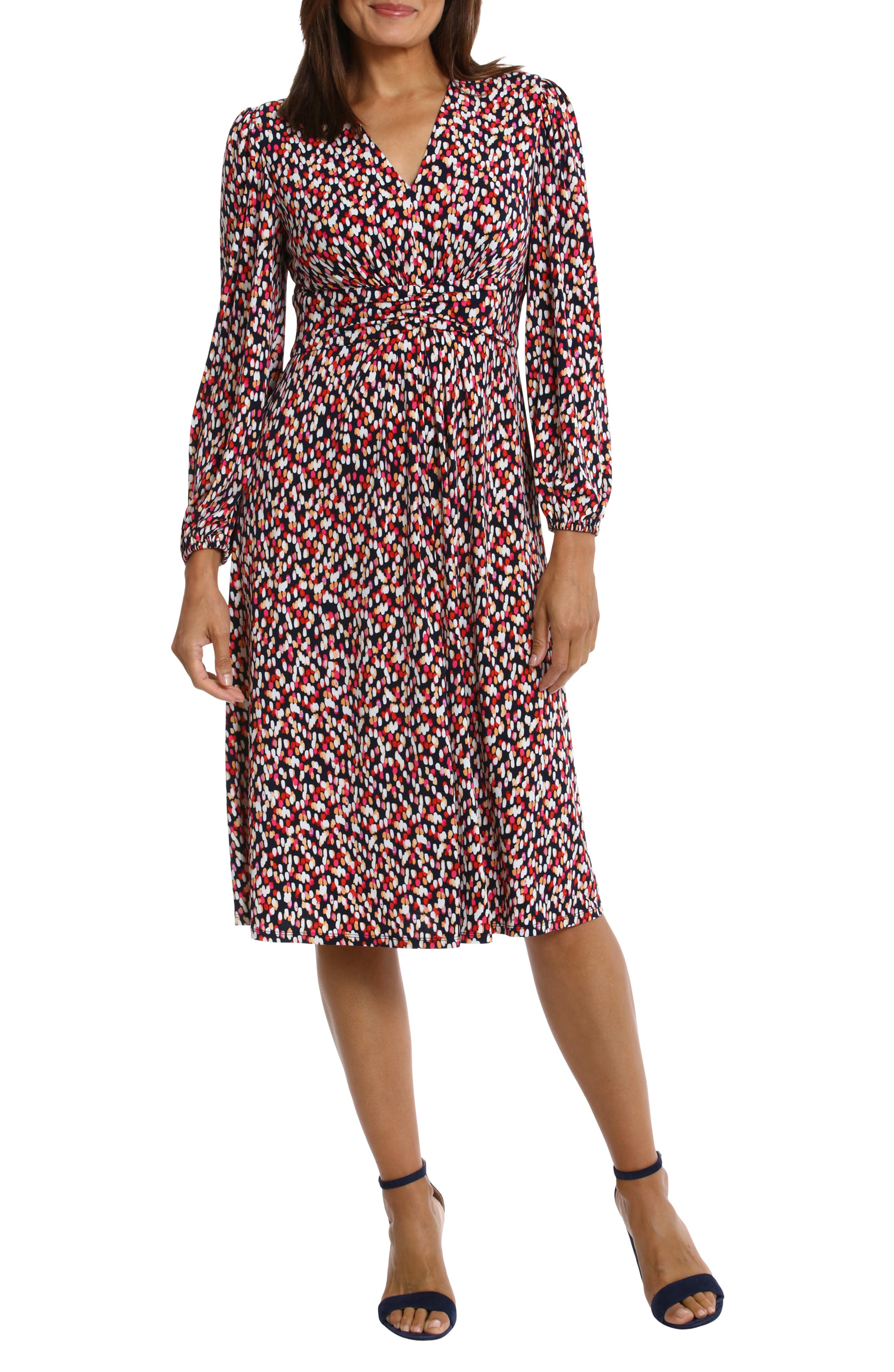 selected NAVY CORAL