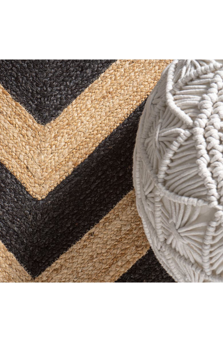 JONATHAN Y Piper Two-Tone Chevron Round Jute Round Area Rug, Alternate, color, Black/Natural