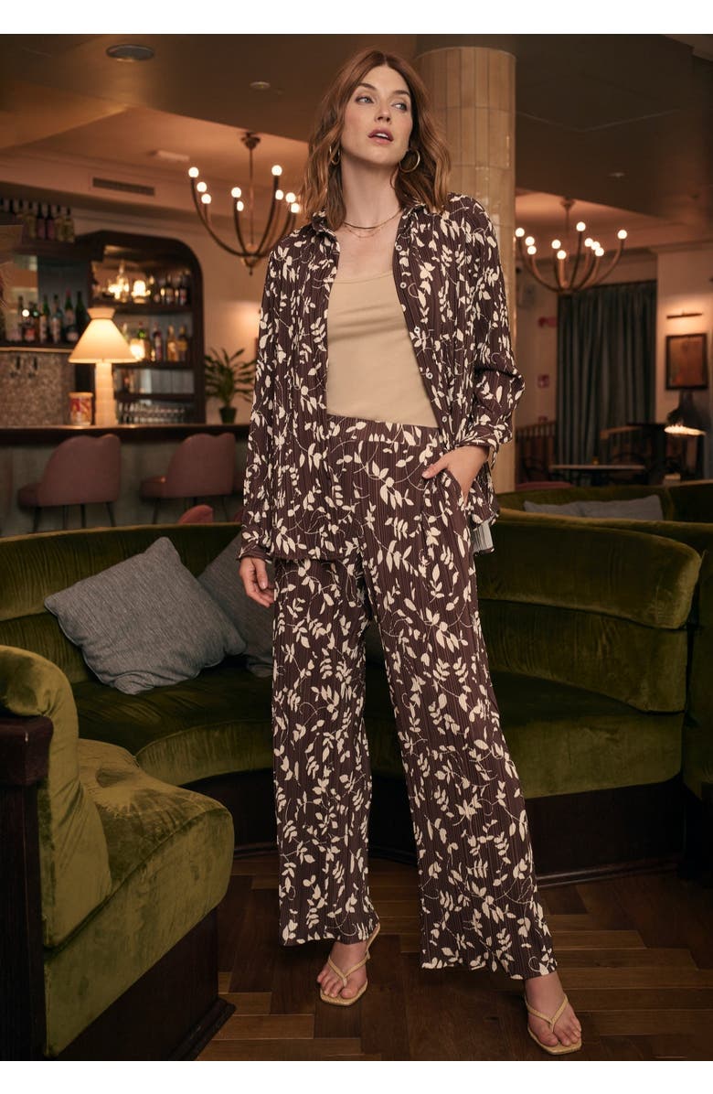 Jessica London Plisse Wide-Leg Trouser, Main, color, Rich Brown Vines