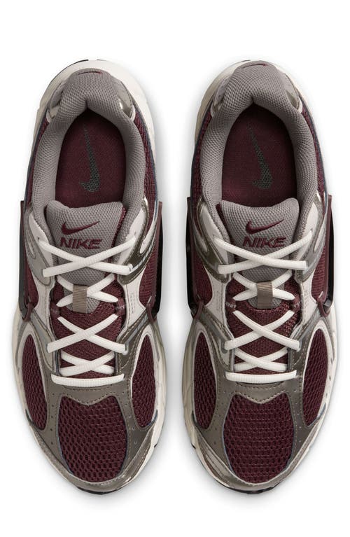 Nike V5 Rnr Sneaker In Multi