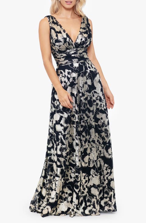 Foil Deep V-Neck Sleeveless Gown (Petite)