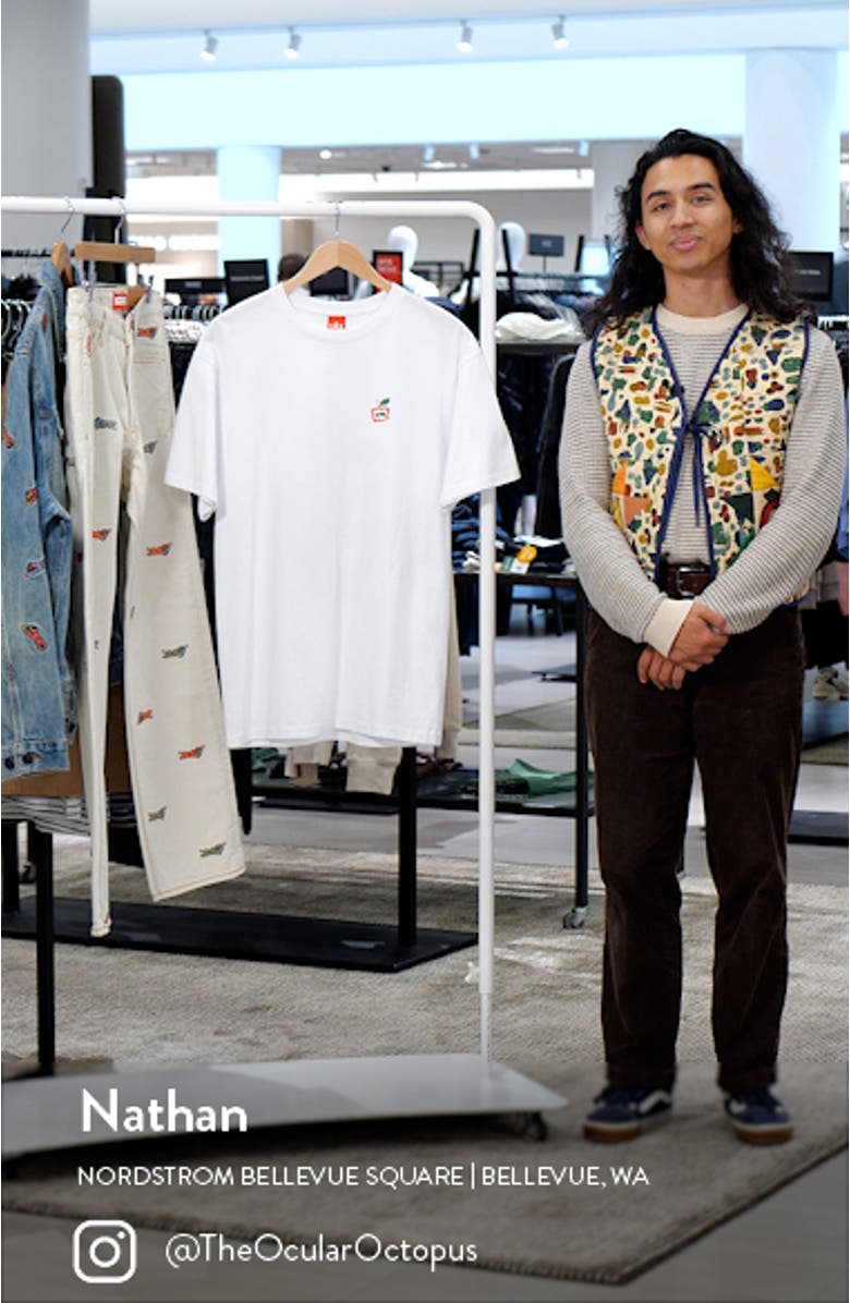 Big Apple Graphic T-Shirt, sales video thumbnail