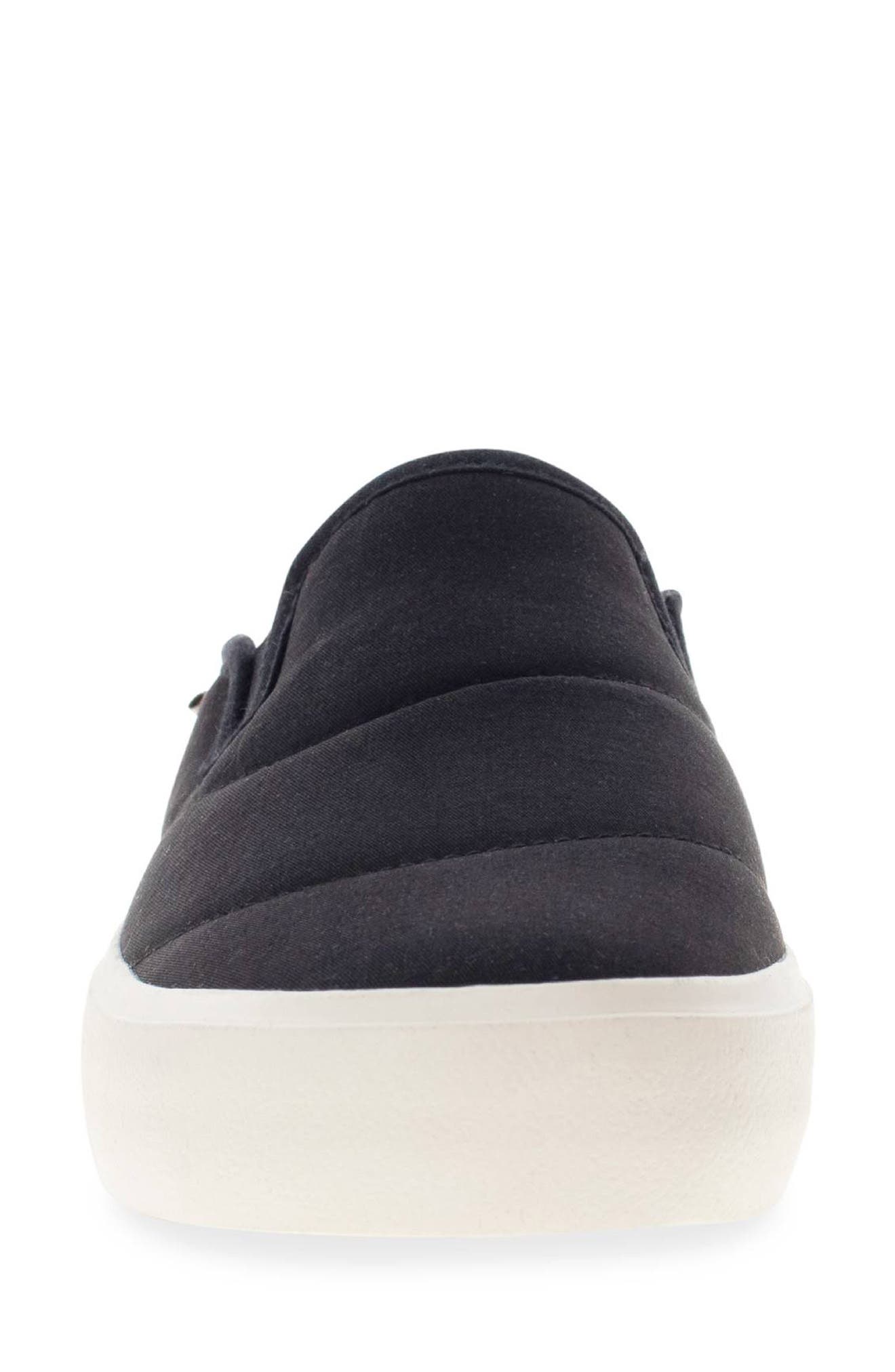 Everyday Quilted Faux Fur Lined Mule, Alternate, color, BLACK