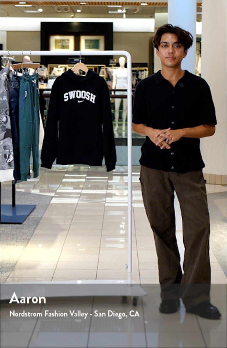 Kids' Sportswear Club Fleece Basketball Hoodie, sales video thumbnail