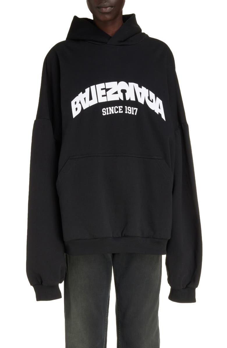 Balenciaga Oversize Backflip Logo Round Graphic Hoodie, Main, color, 