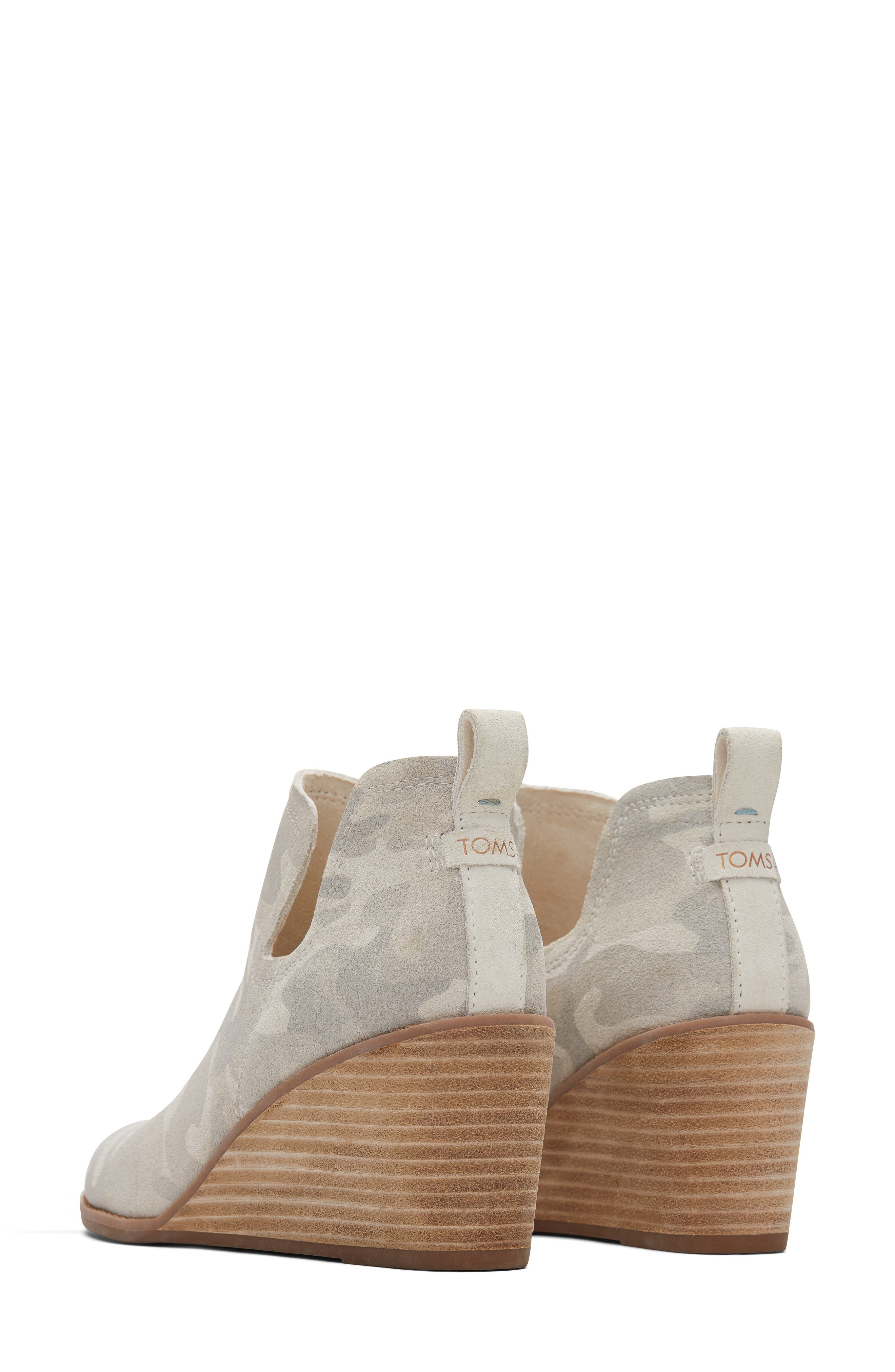Kallie Wedge Bootie, Alternate, color, GREY NATURAL