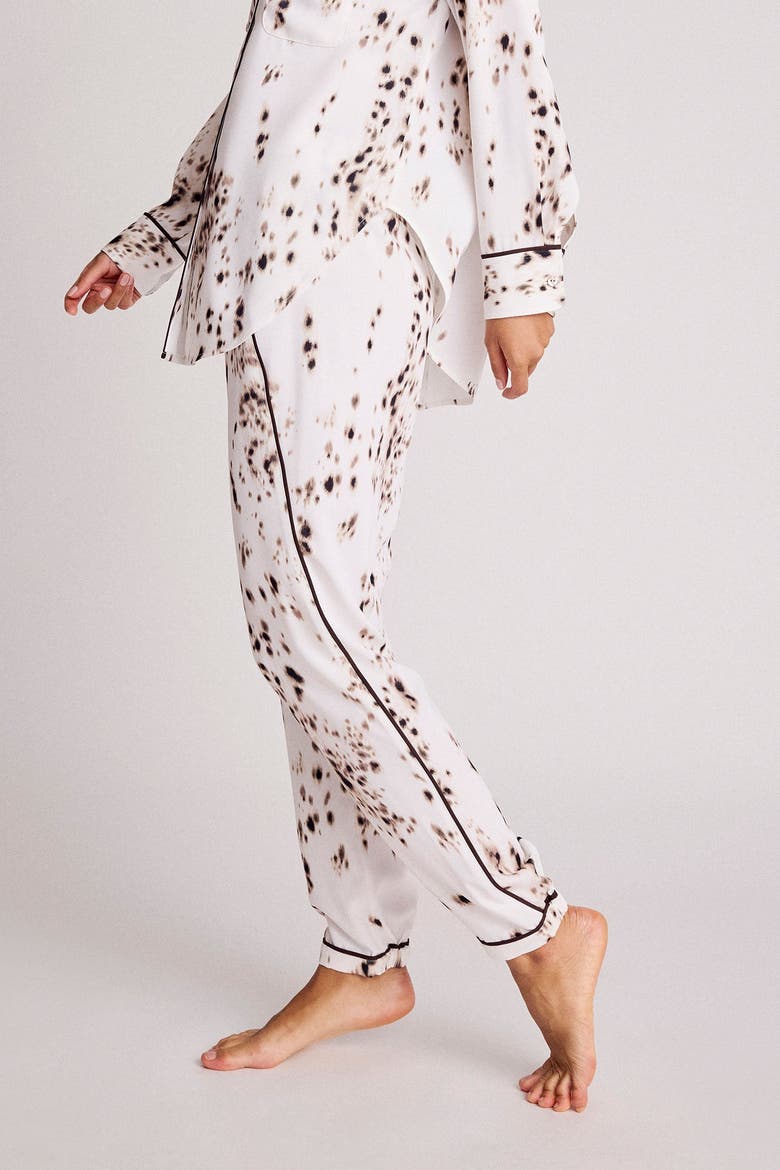 Supreme Jogger Pant, Alternate, color, Snow Leopard