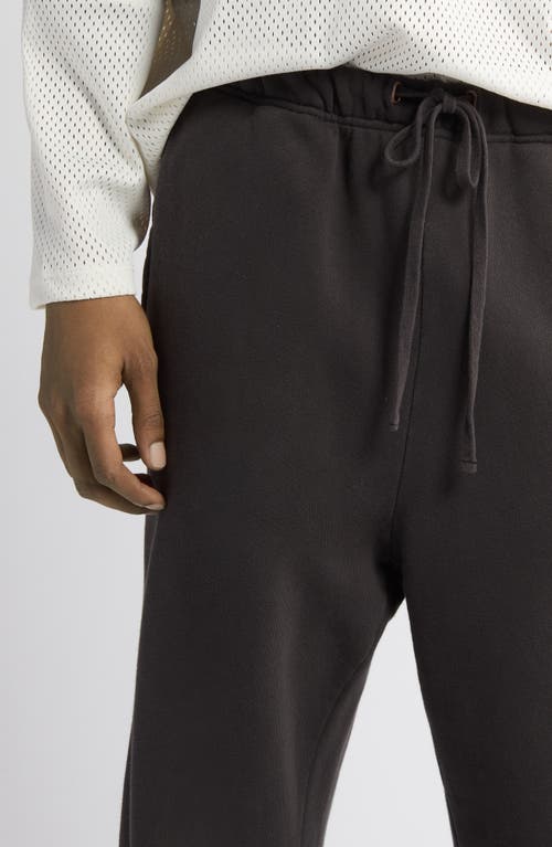 Elwood Core Cotton Straight Leg Sweatpants In Brown