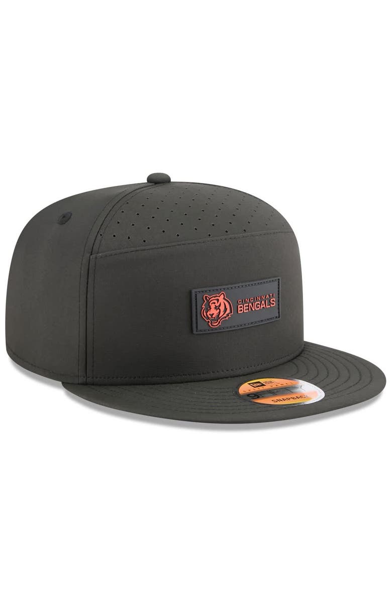 New Era Men's New Era Black Cincinnati Bengals 2025 Sideline  Split Panel 9FIFTY Snapback Hat, Alternate, color, Black