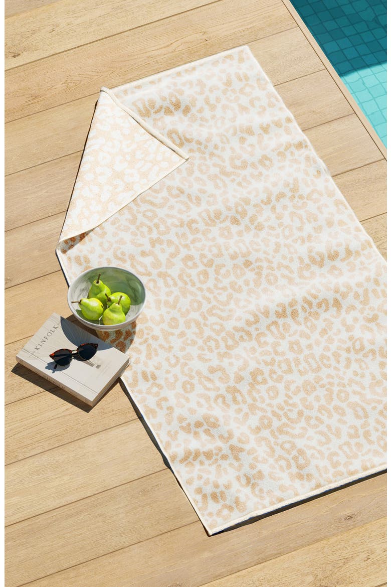 Oversize Beach Towel, Alternate, color, DARK TAN / IVORY LEOPARD