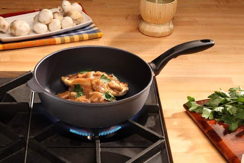 Swiss Diamond Hd Nonstick 4.3 Qt Saute Pan With Glass Lid, Induction In Black