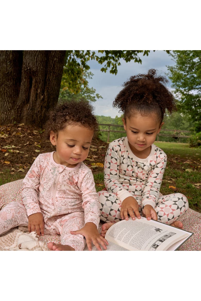 Hacci Sung Fit Footless Pajama Set, Alternate, color, Shapes