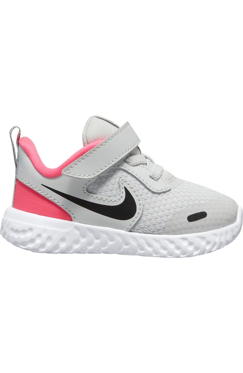 Nike Revolution 5 Sneaker, Main, color,