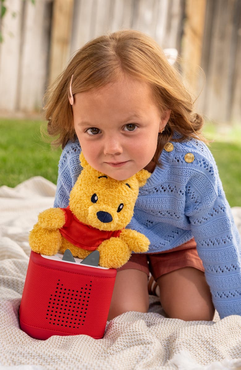 tonies Disney Winnie the Pooh Cuddle Tonie, Alternate, color, 