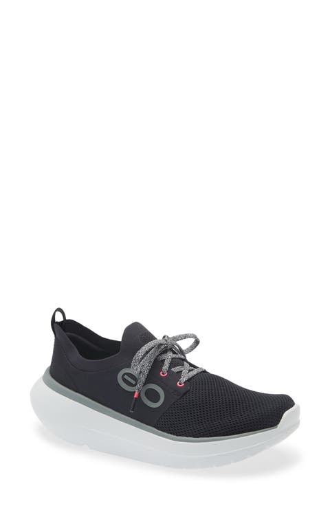 OOmy Stride Sneaker (Women)