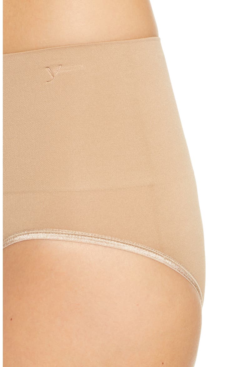 Ultralight Seamless Shaping Briefs, Alternate, color, ALMOND