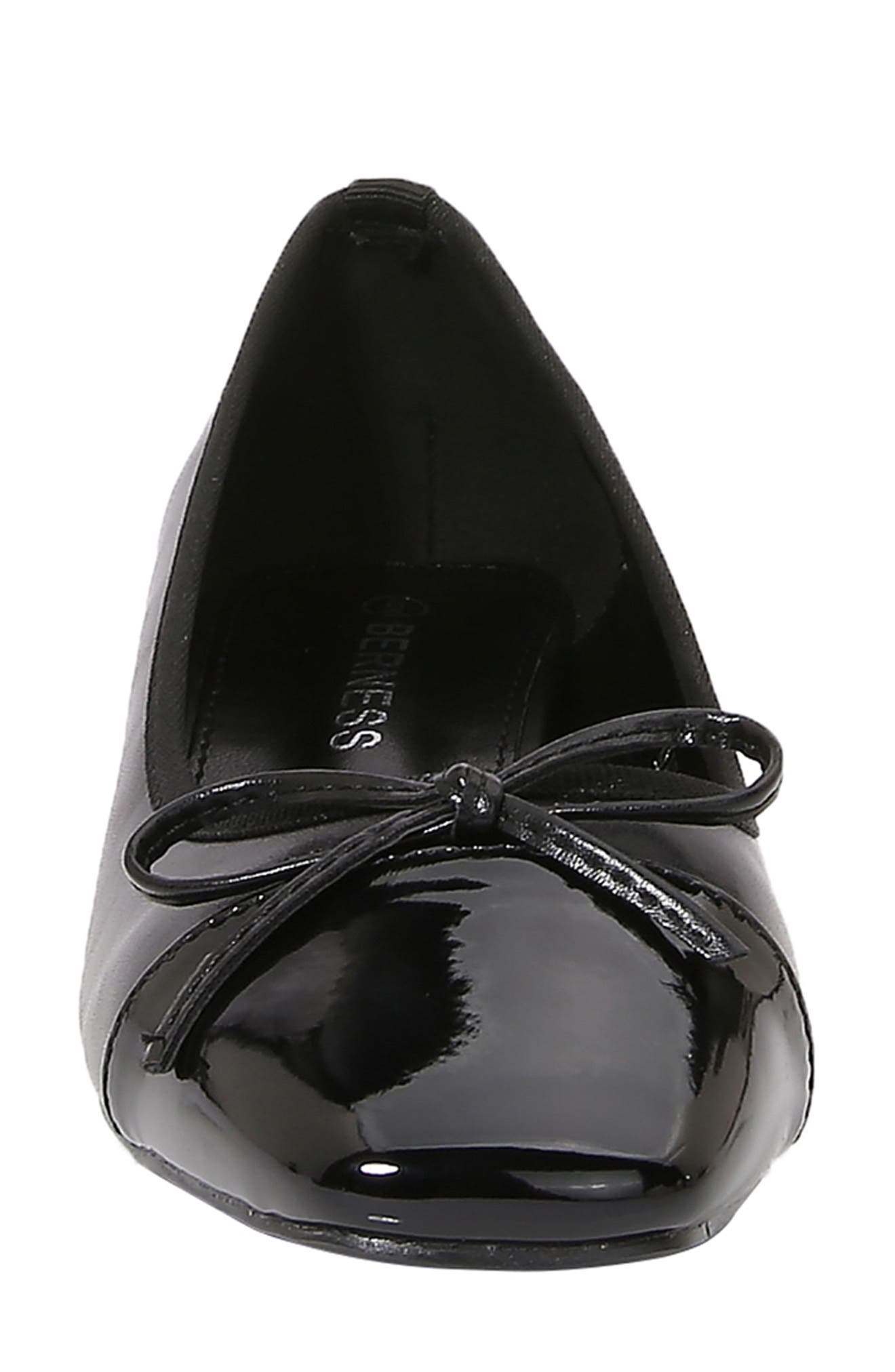 BERNESS Marie Cap Toe Pump, Alternate, color, 