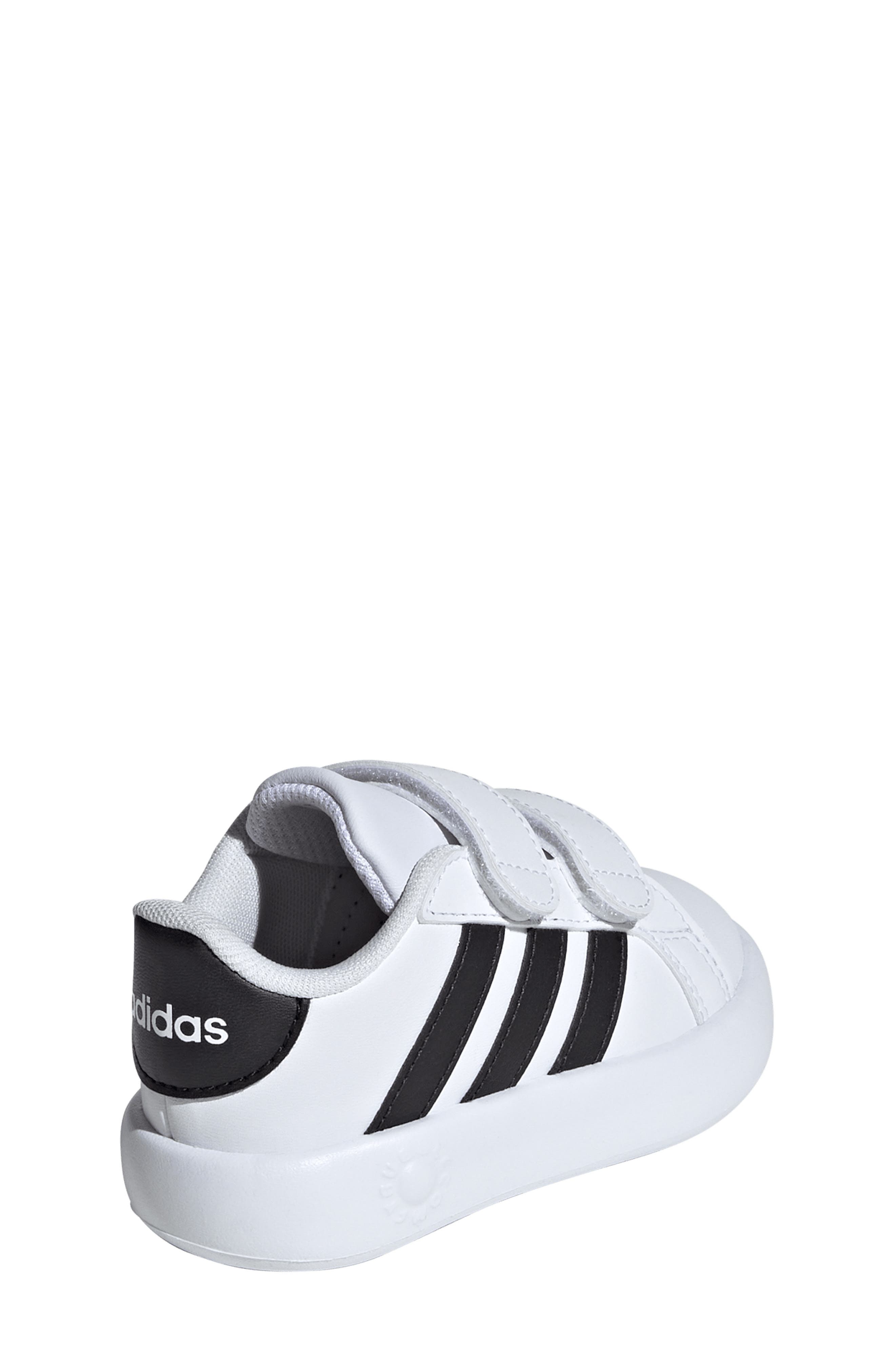 adidas Kids' Grand Court Tennis Shoe, Alternate, color, Ftwwht/Cbl