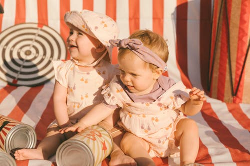 Deux Par Deux Baby Girl's Printed Muslin Shortall And Organic Cotton Bodysuit Set Peach With Pears In Peach With Pears Print