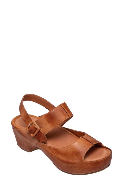 Misty Platform Sandal (Women)