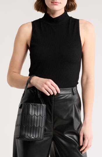Long Chevron Bucket Tote Bag