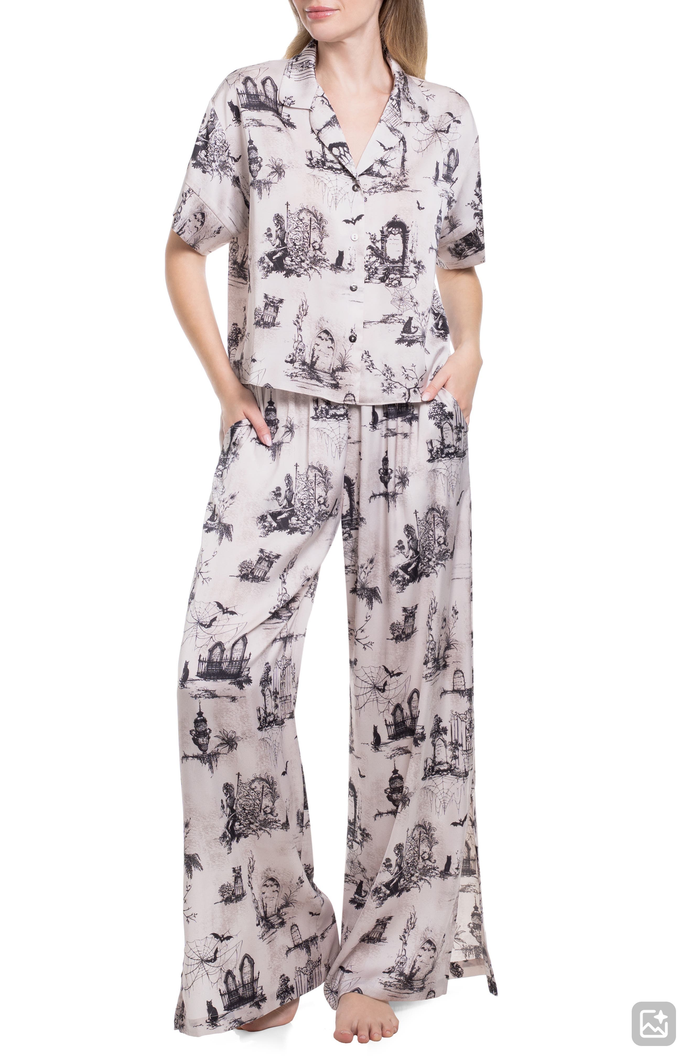 selected ERIE TOILE