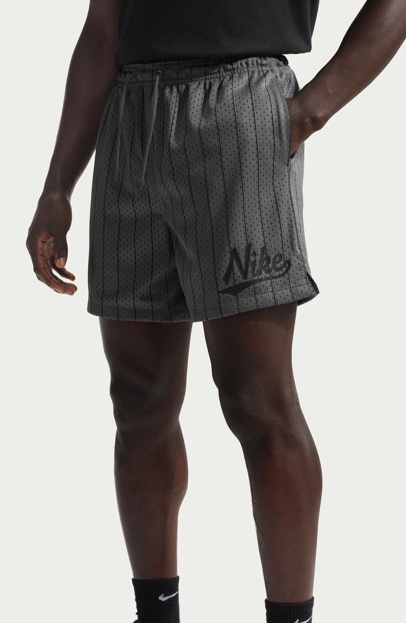 Мужские Nike Sportswear Club Flow Shorts — фото 4
