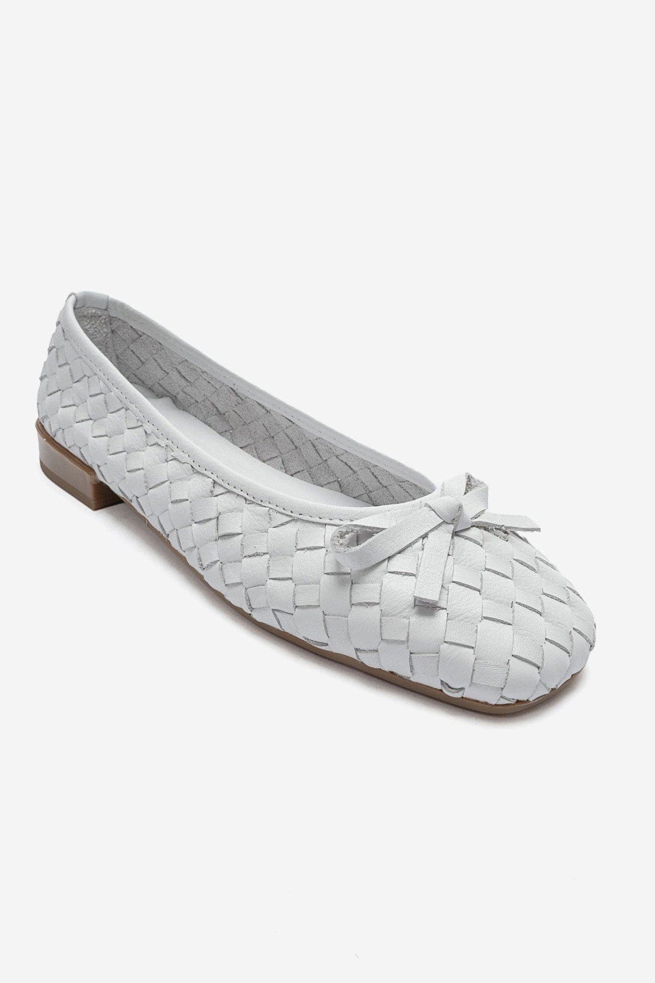 Garen Leather Ballet Flat, Alternate, color, White