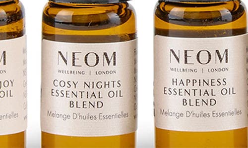 Neom Wellbeing Scent The Season Essential Oil Discovery Set