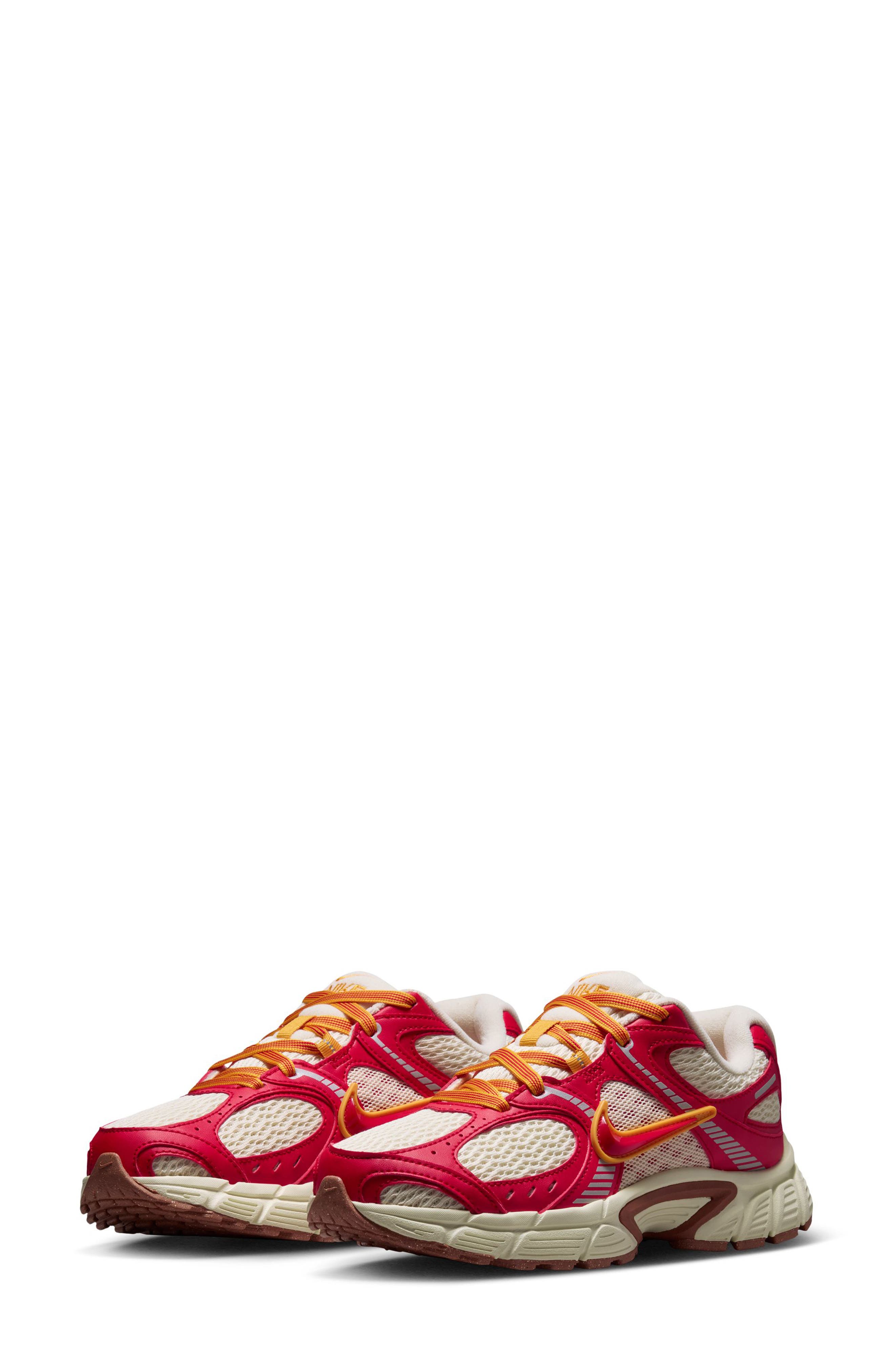 V5 Running Shoe, Main, color, UNIVERSITY RED/ UNIVERSITY RED