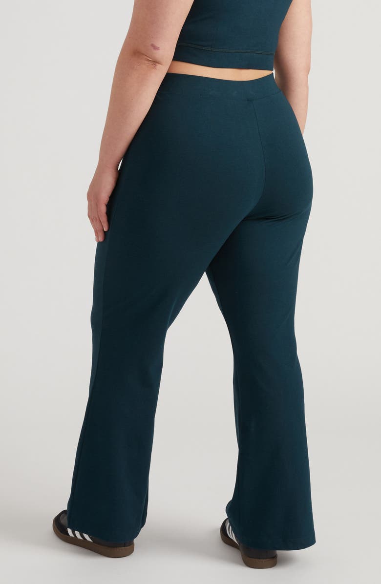 Universal Standard Roya Bootcut Leggings, Alternate, color, Deep Sea Green