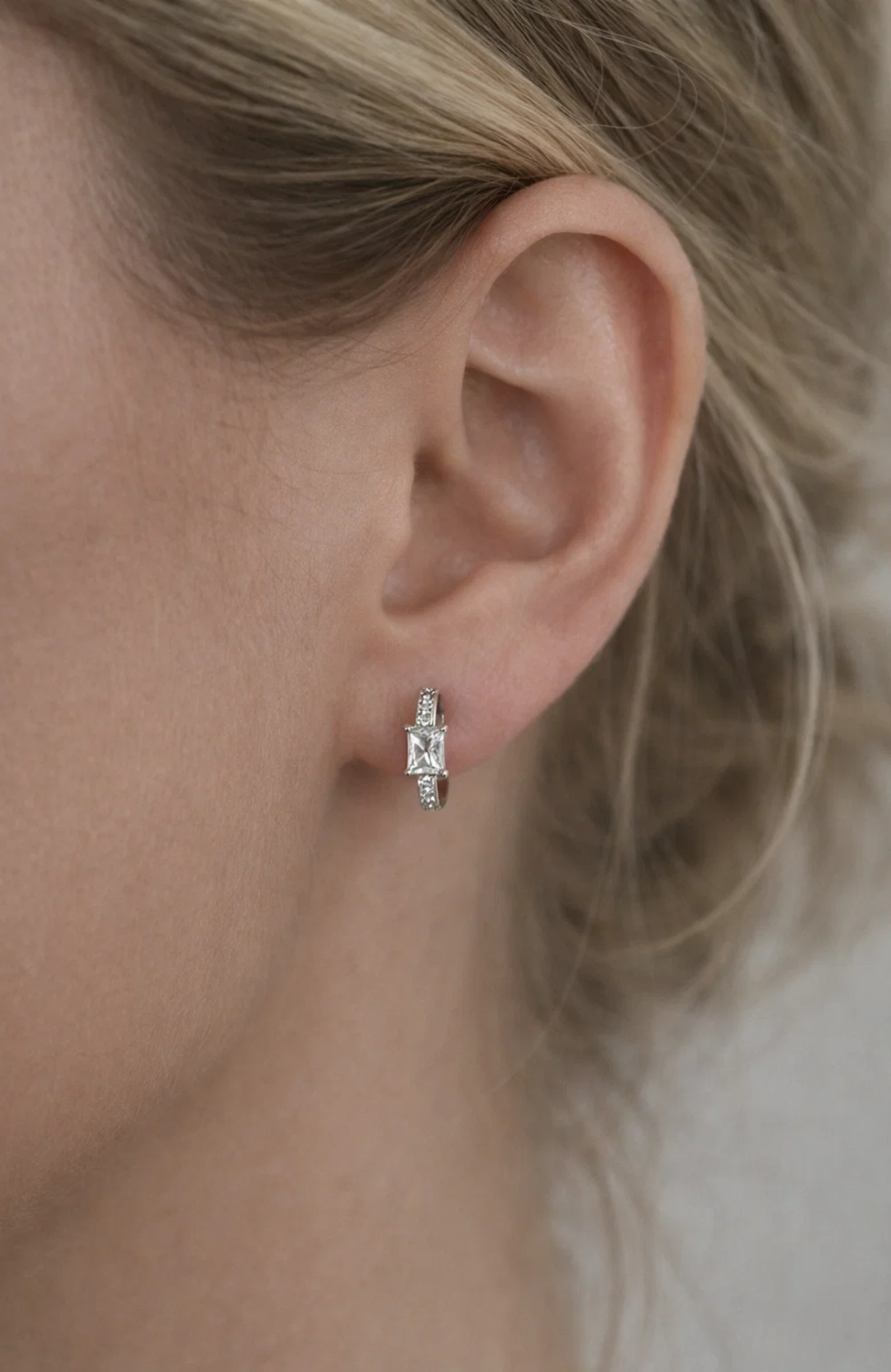 DLORIA Lila Square-Cut Huggie Hoop Earrings (Women) | Nordstrom