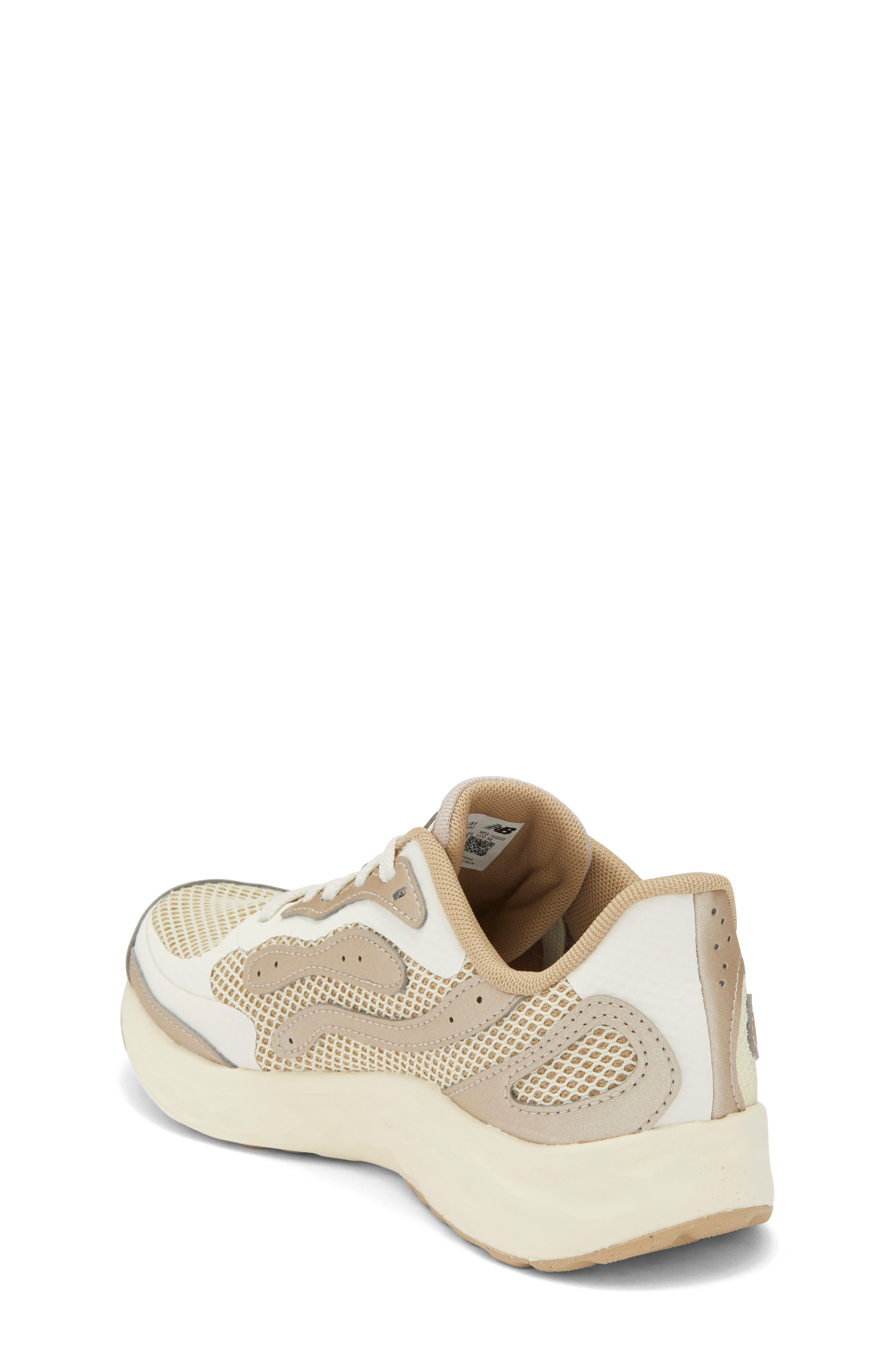 New Balance Kids' Fresh Foam Arishi v4 Tiralux Sneaker, Alternate, color, Angora/ Incense