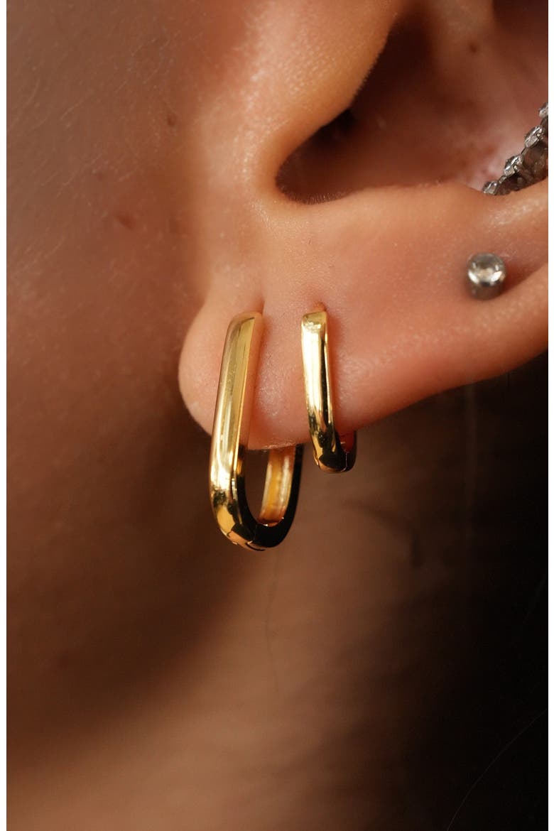 Set of 2 Oblong Huggie Hoop Earrings, Alternate, color, GOLD