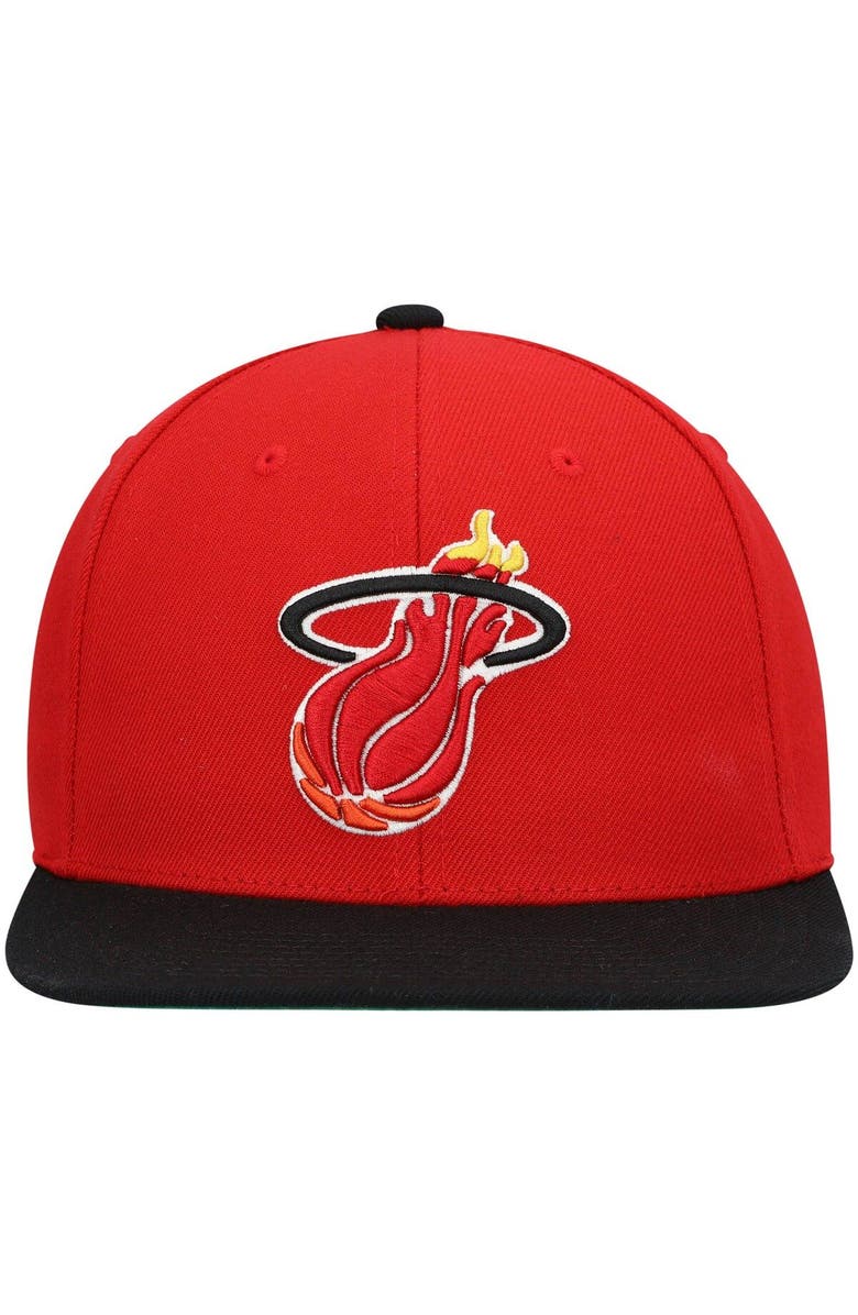 Mitchell & Ness Men's Mitchell & Ness Red/Black Miami Heat Hardwood Classics Team Two-Tone 2.0 Snapback Hat, Alternate, color, Red