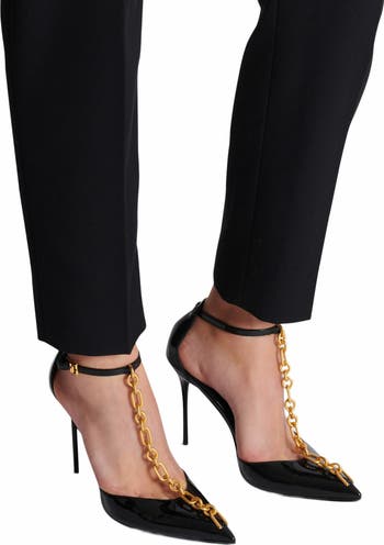 Sync patent leather stilettos with pointed toe