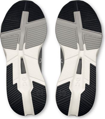 Cloudnova X Training Sneaker