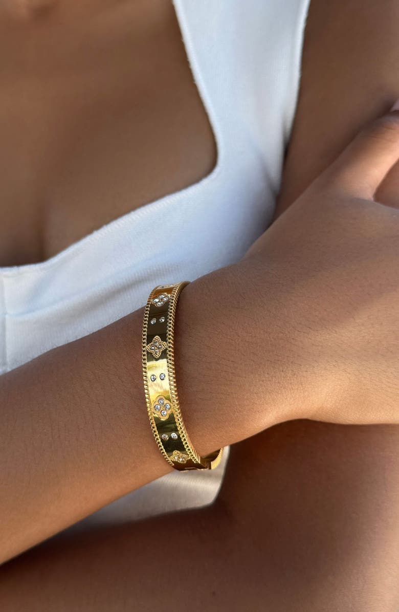 Adornia Halo Clover Pendant Necklace & Bracelet Set, Alternate, color, Gold