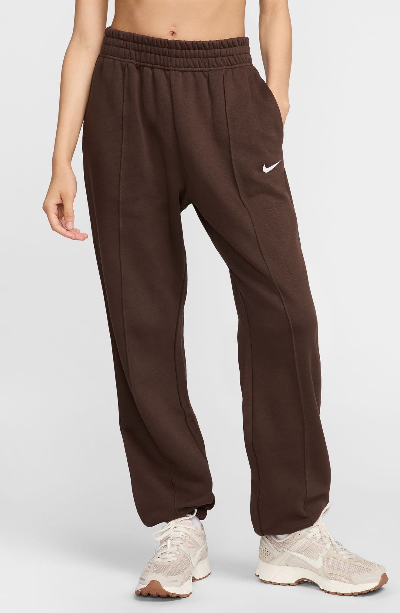 nike sportswear essential brown