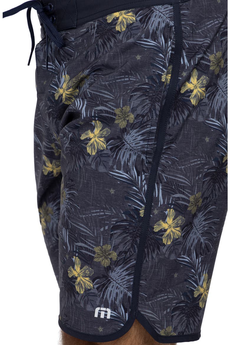 Becan Ruins Scallop Swim Trunks, Alternate, color, HEATHER DRESS BLUES