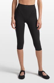 NikeSKIMS V-Panel Crop Leggings