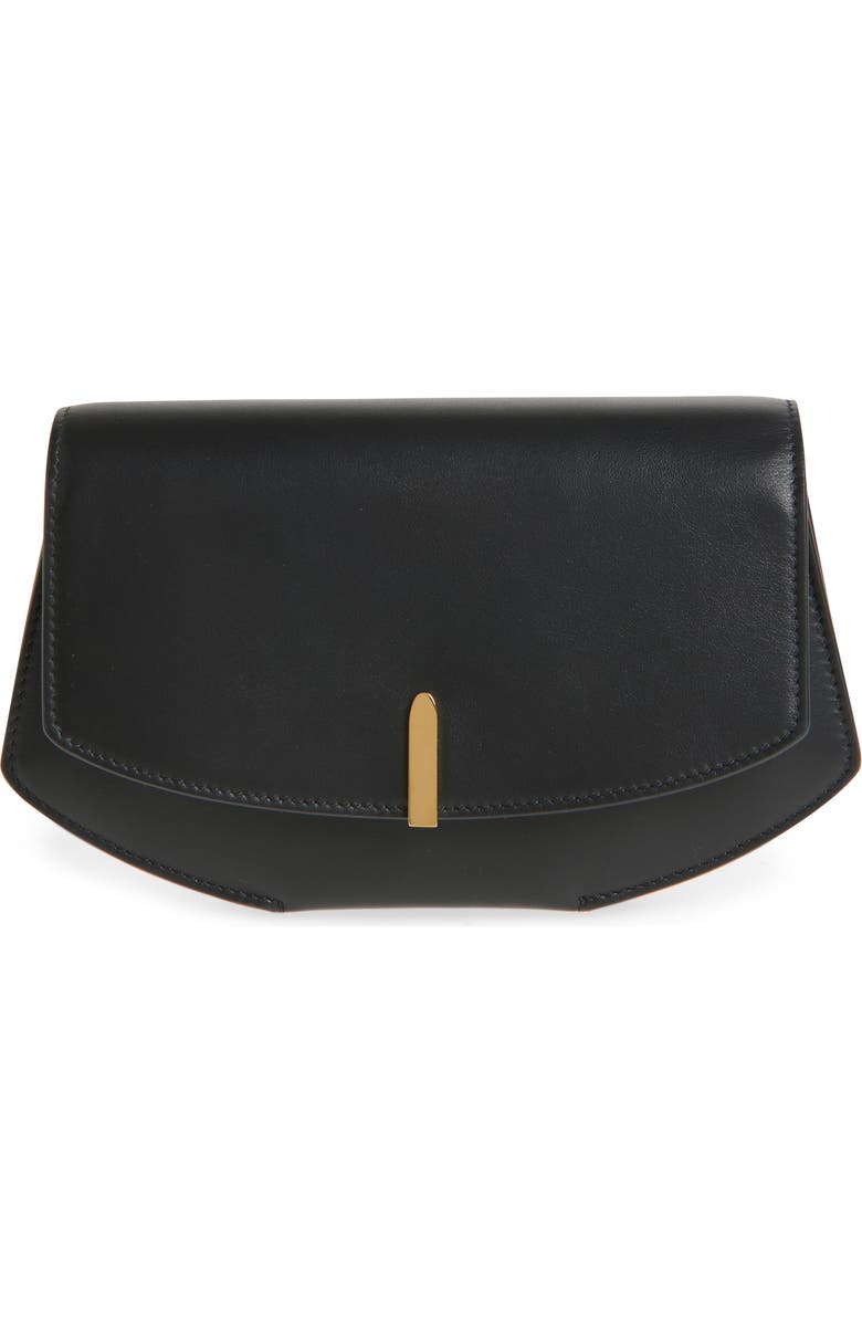 https://n.nordstrommedia.com/it/a81b24f6-6f02-4a89-b475-68a7611b8b37.jpeg?crop=pad&trim=color&w=780&h=1196