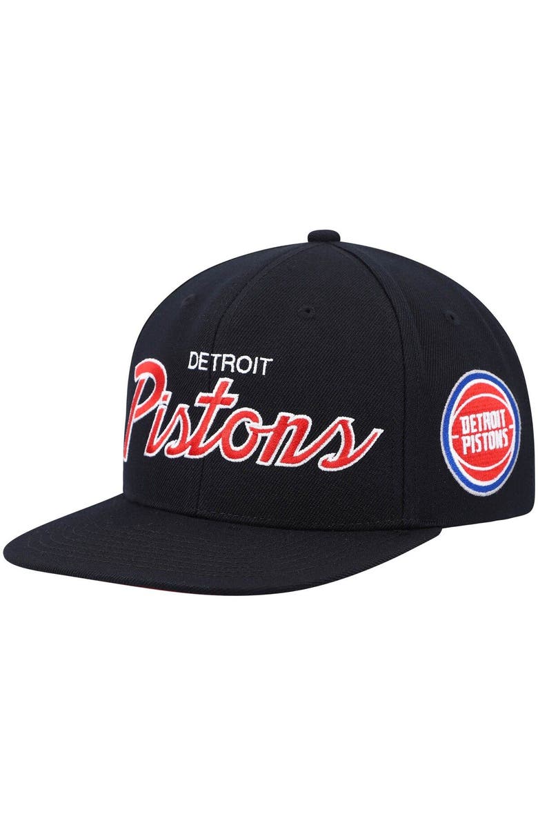 Mitchell & Ness Men's Mitchell & Ness Black Detroit Pistons Hardwood Classics Script 2.0 Snapback Hat, Main, color, Black