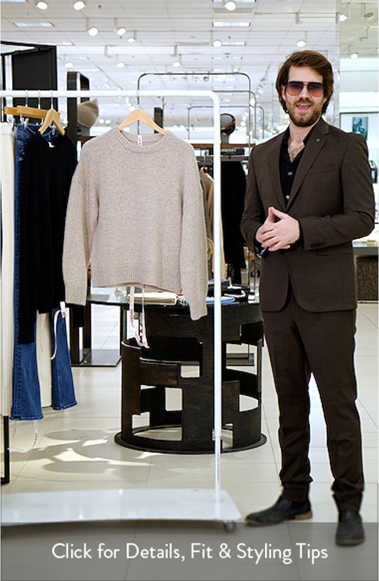 Bear Chunky Relaxed Wool Sweater, sales video thumbnail