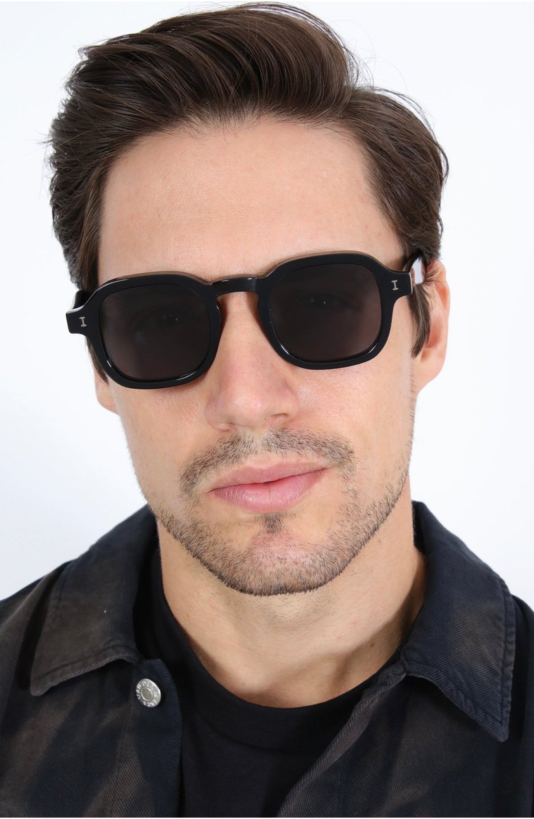 Illesteva Washington Sunglasses, Alternate, color, Black / Grey