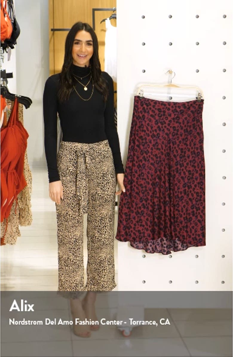 Teddy High/Low Skirt, sales video thumbnail