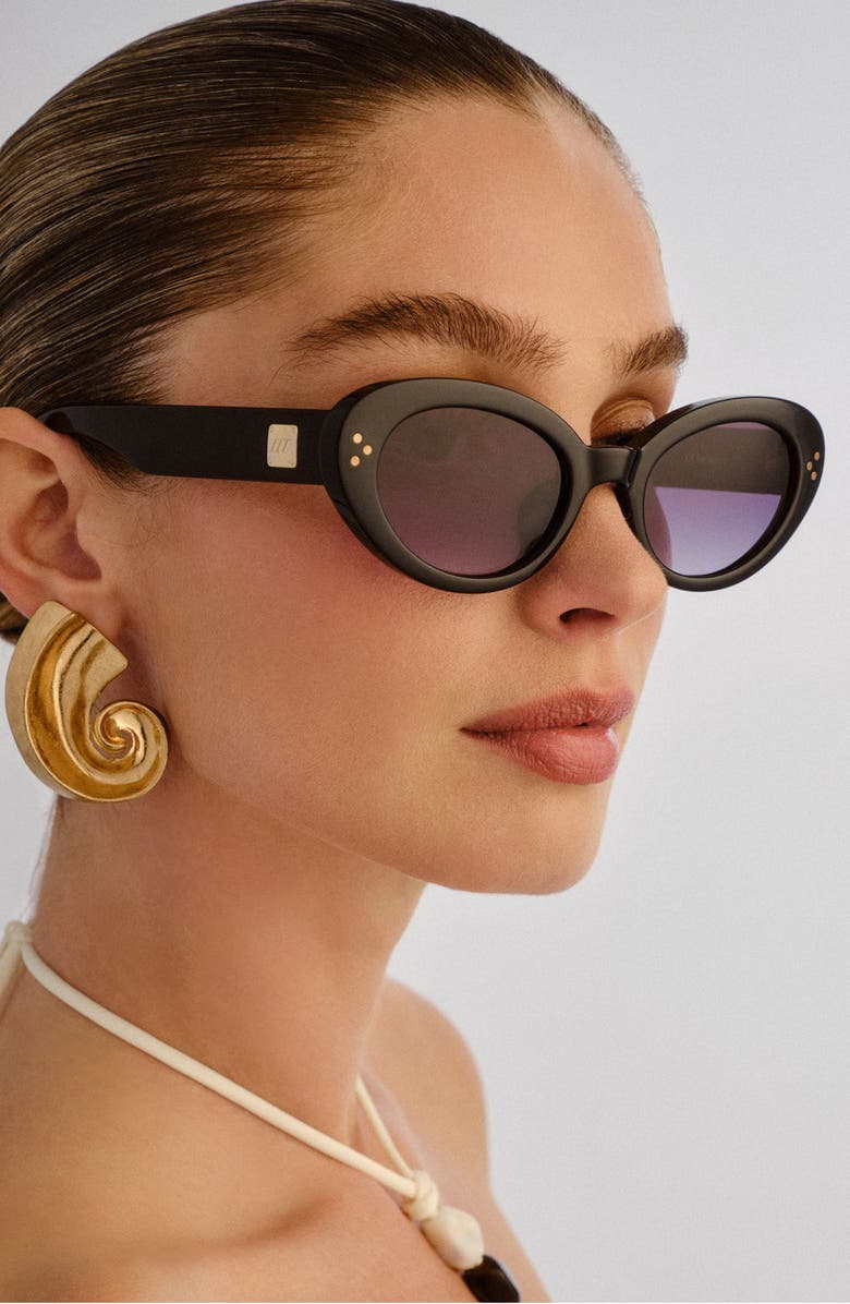 Le Specs Tootsie 53mm Cat Eye Sunglasses, Alternate, color, Black / Smoke Grad